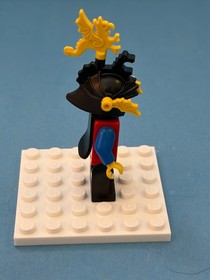 LEGO Castle Dragon Knights Minifig cas18a - Knight 2 - Scratches/No Cracks