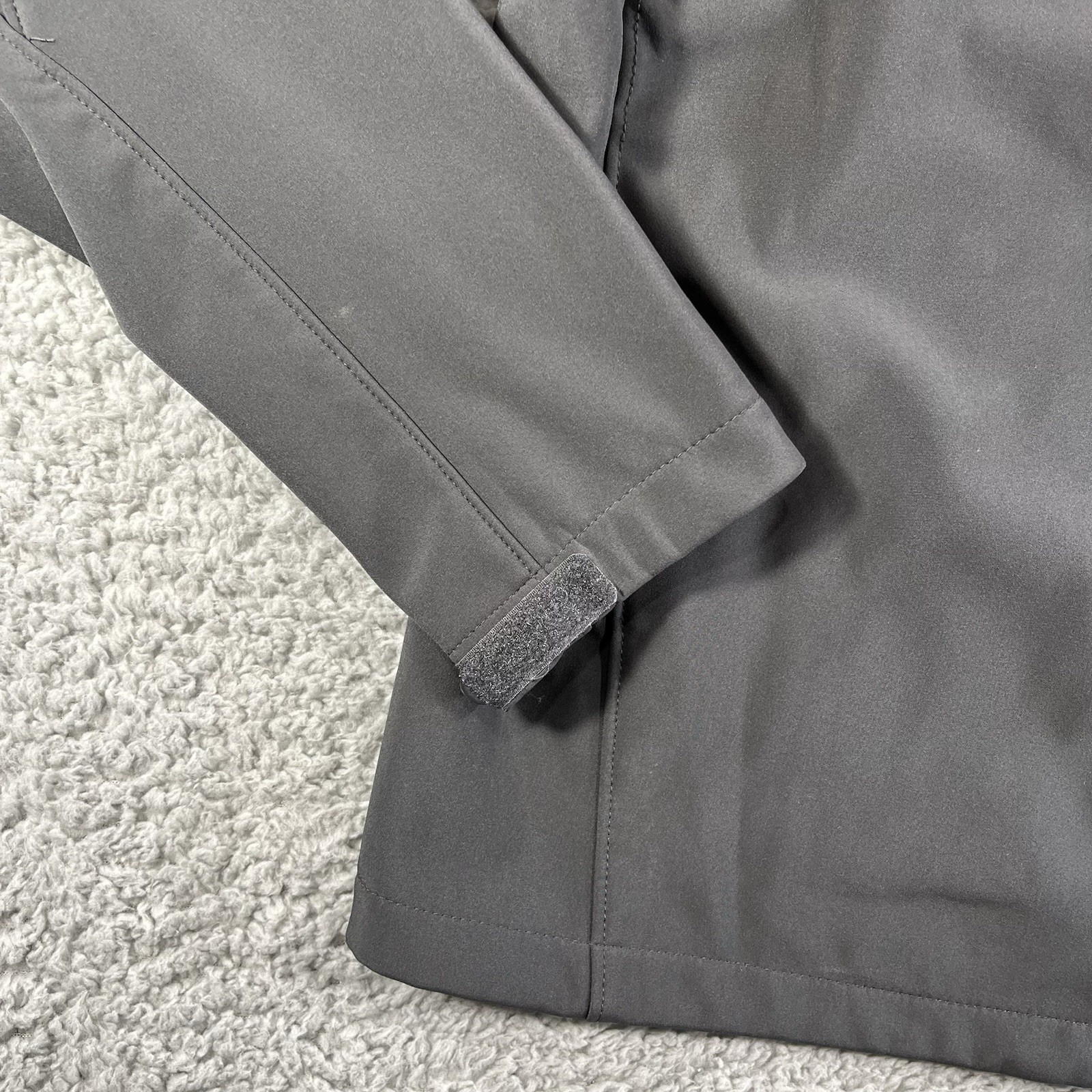 T TECH TUMI SOFTSHELL JACKET FULL ZIP GRAY MENS M… - image 13