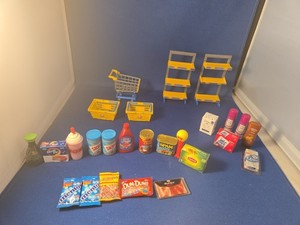 Lot of mini brands