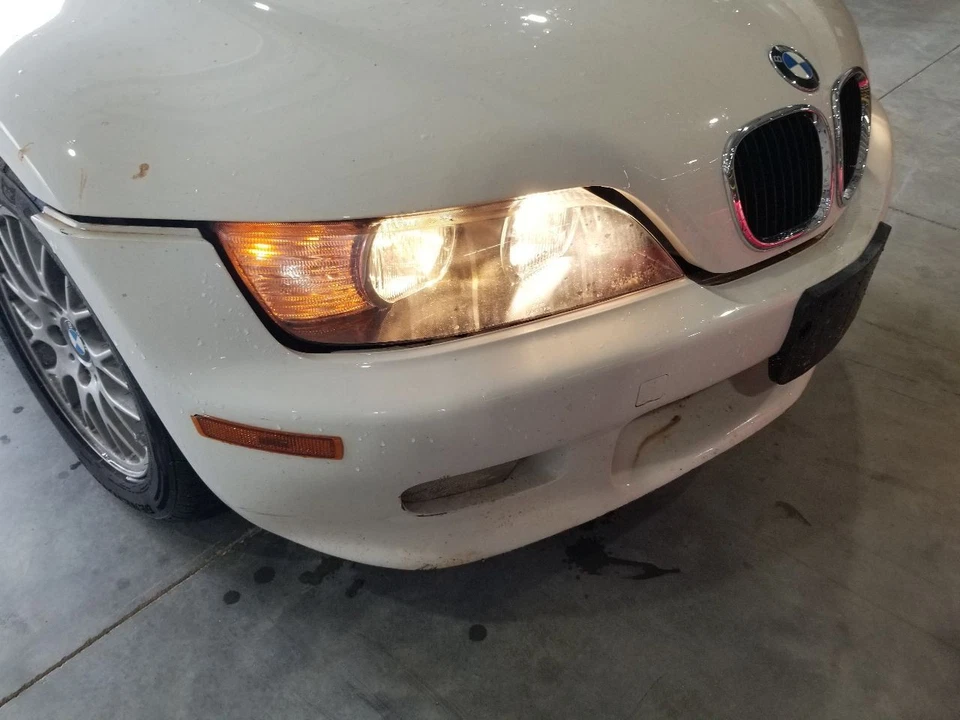 00 2000 BMW Z3 ROADSTER CONVERTIBLE FRONT BUMPER ASSEMBLY WHITE  Foto 4 de 4