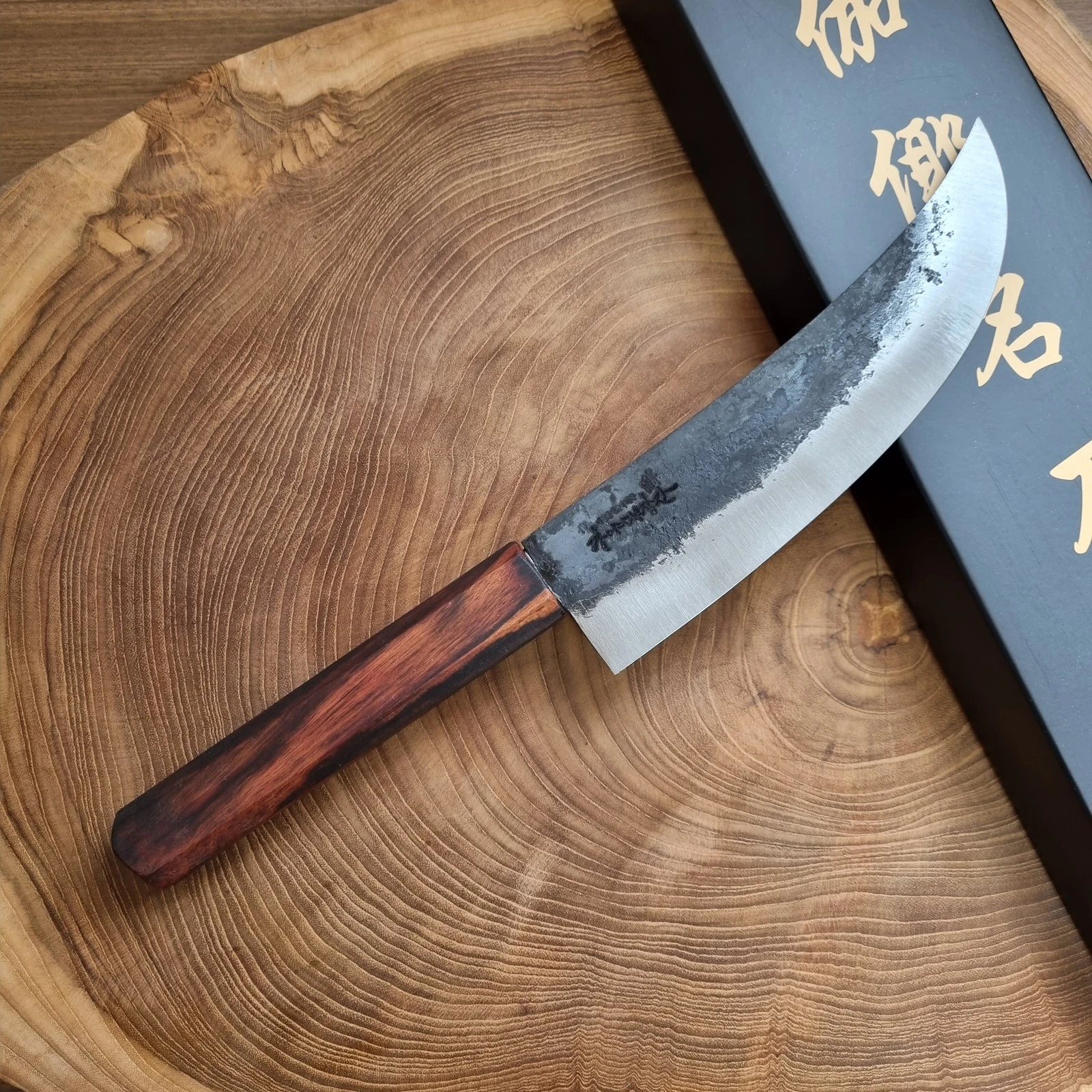 Korean Beoseonko Chef Knife 17cm | Handmade Forged Traditional Kitchen Cooking
Opens in a new window