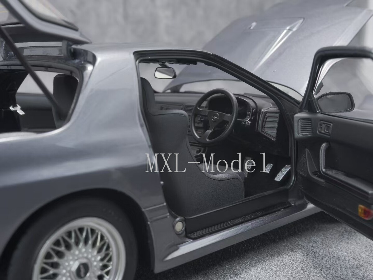 1:18 Scale WHELART Mazda RX-7 RX7 FC3S Metal Diecast Car