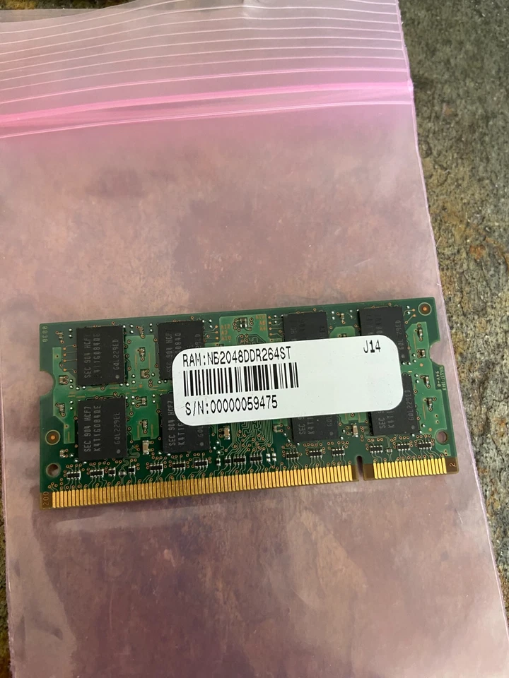 Super Talent PC6400 2GB SO-DIMM 800MHz DDR2 SDRAM Memory 2G/128x8 T800SB2G/V - Image 2 of 4