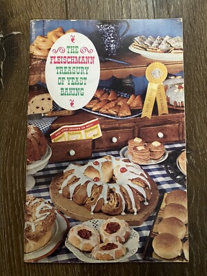 Vintage 1962 Fleischmann Treasury Baking Cookbook Recipes Cook Book Cooking