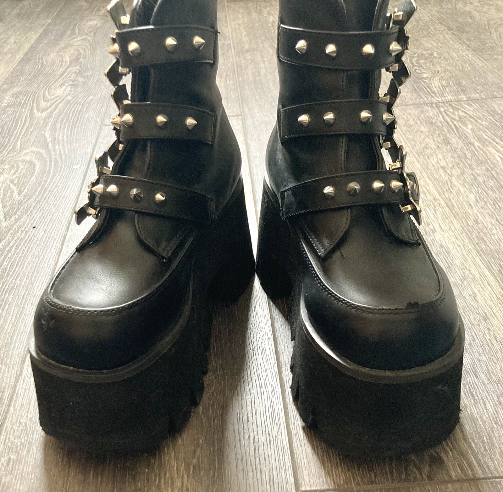 Demonia Ashes 55 купить в Америке, лот 