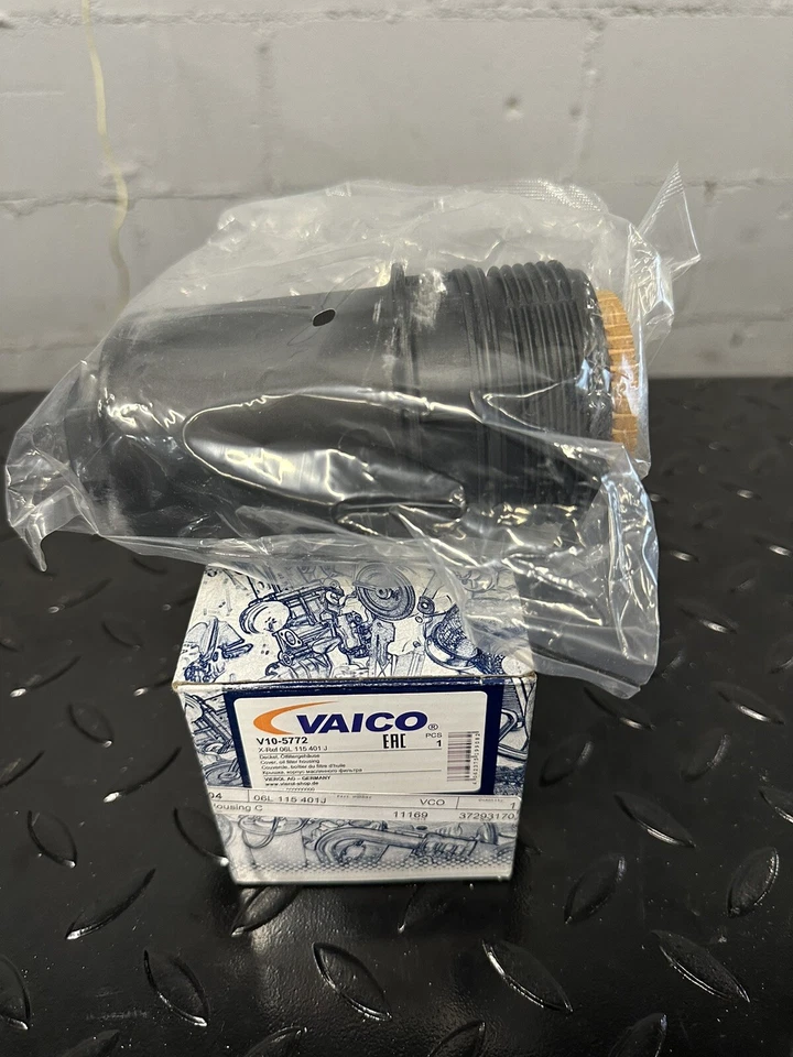 Cubierta de carcasa de filtro de aceite Valco OEM 06L115401J Foto 2 de 2