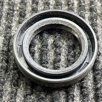 NOS品！ 48149100 | OIL SEAL | New Holland Agriculture | MyCNH US Store