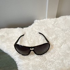 Gucci Women  s Oversized Aviator Sunglasses Black Metal Gray Gradient Lens