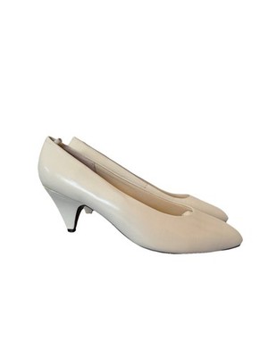Easy Going Beige Leather Pointed Toe Kitten Heel Pumps Slip On Women's 8
