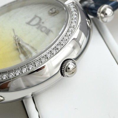 エレガントなシルバー腕時計Dior Christian Dior Watch Silver Tone Yellow Gradient Glitter Dial Blue