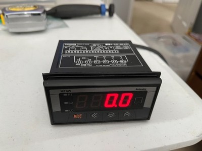 AUTONICS MT4W-DV-40 Panel Meter New