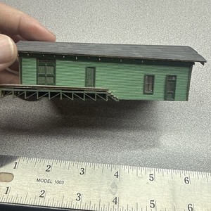 N scale Craftsman Kit Farmers Feed And Seed Or Freight Depot Built
