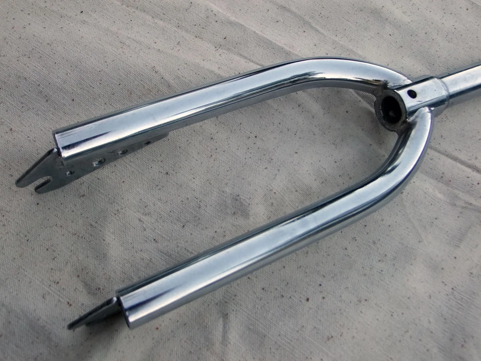 NOS 1970's Original Freestyle BMX Bike Front Fork, Chrome, 16 inch - Image 2 of 4
