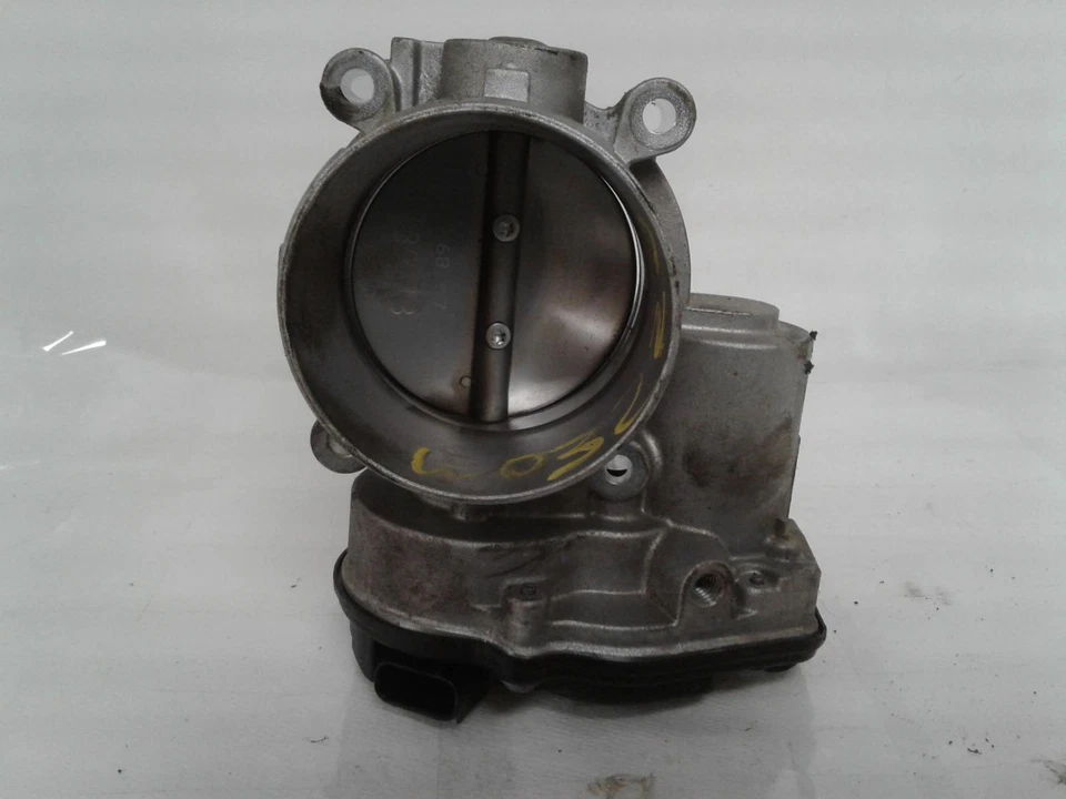 Used Fuel Injection Throttle Body fits: 2014 Ford Taurus Throttle Valve Assembly Foto 2 de 4