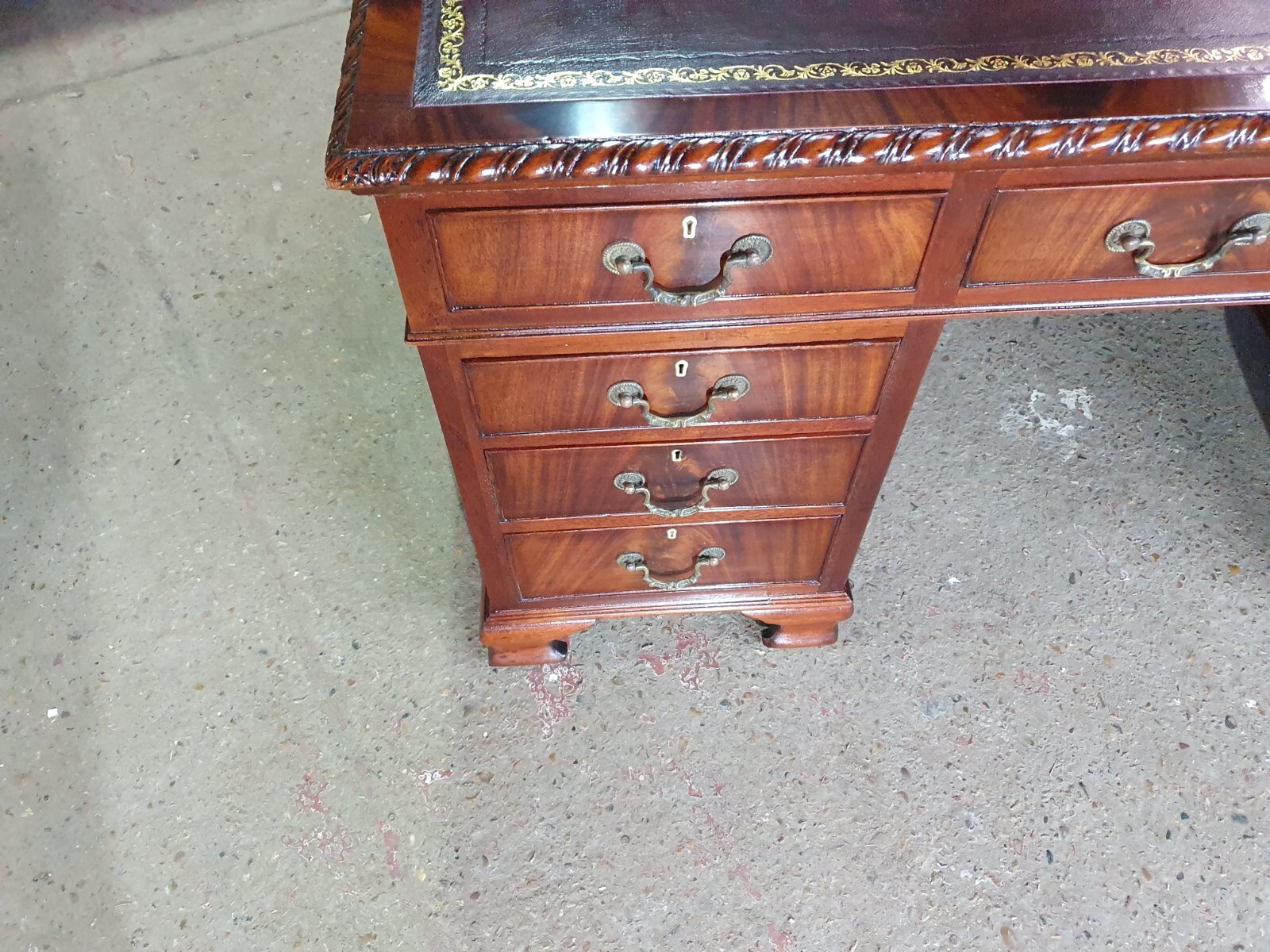 STUNNINGLY RESTORED ANTIQUE FLAME MAHOGANY BANKERS PARTNERS DESK eBay