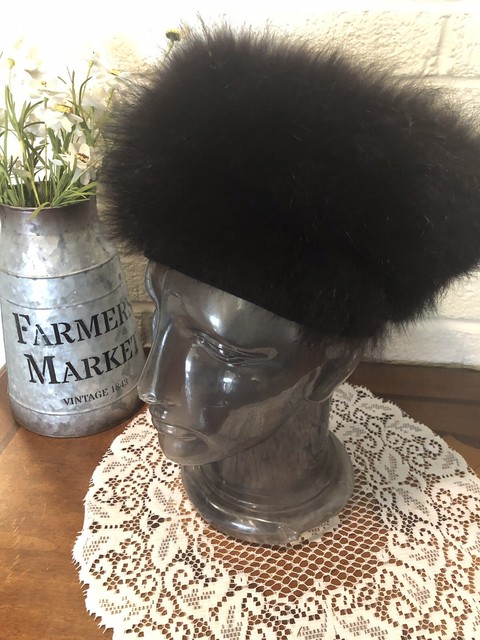 fuzzy hat black