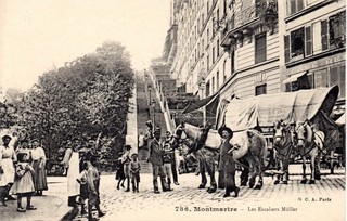 cpa 75018 : Montmartre Les Escaliers Müller (très bel attelage)