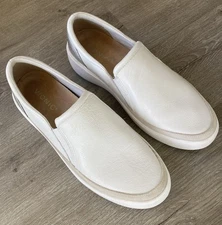 Women’s Vionic Kearny White Leather Slip On Shoes Size 9.5