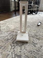 White Universal Headphone Stand with USB Ports