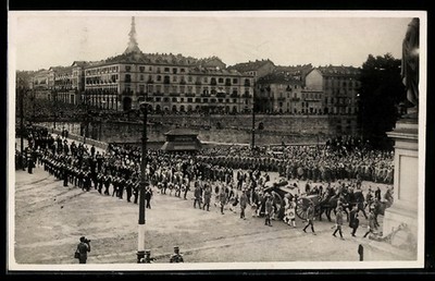 AK Torino, Funerale del Duca d´Aosta lungo il fiume con folla e corteo, 1931 