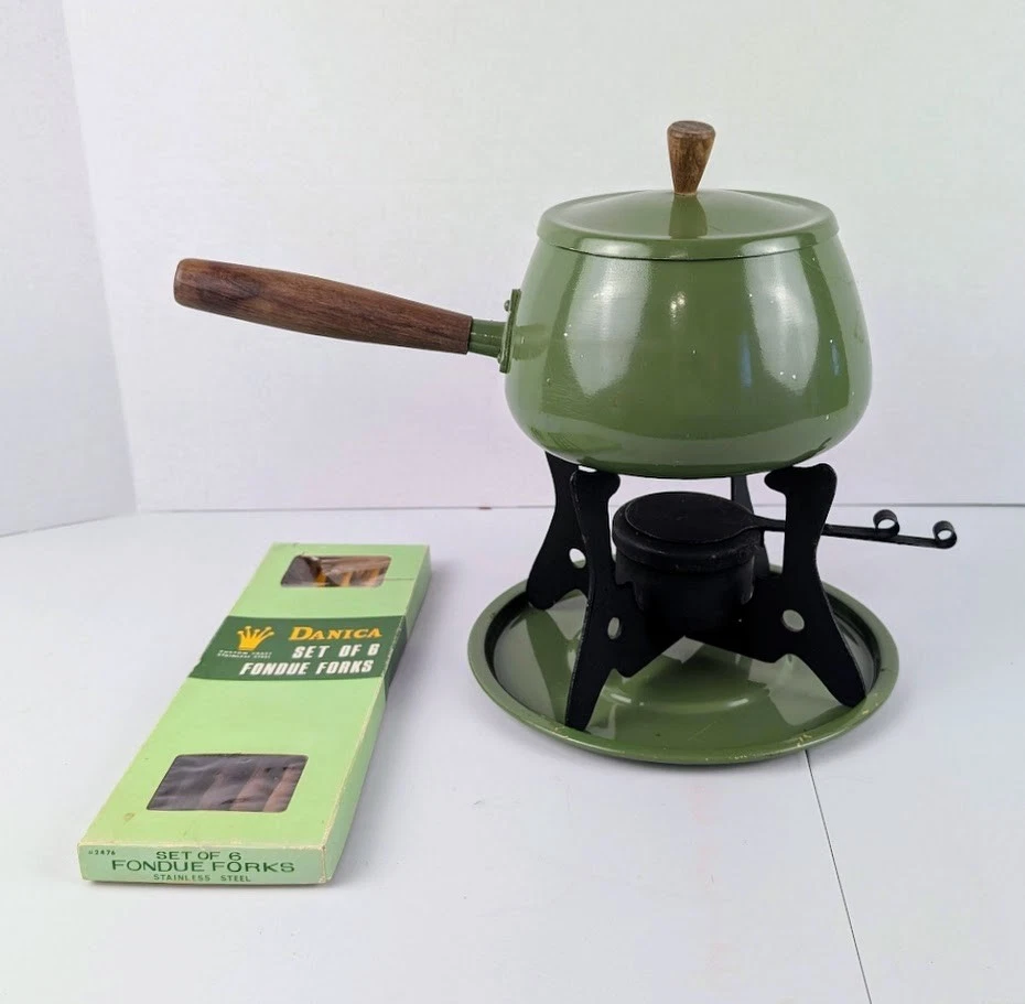 MCM Fondue Kit Avocado Green Pot w/ Set Of 6 Danica SS Forks In Box, Great Set!