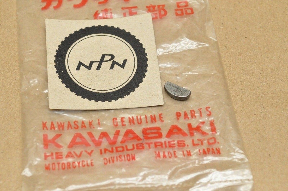 NOS OEM Kawasaki W1 W2 SS TT Commander KZ1300 Timing Gear Woodruff