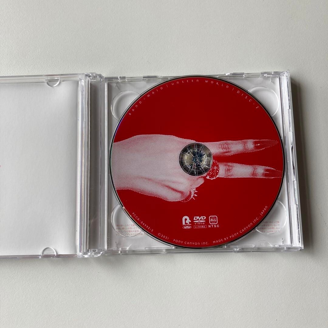 BAND-MAID Unseen World 初回生産限定盤 New BAND-MAID Unseen World Limited Edition 2 CD Blu-ray