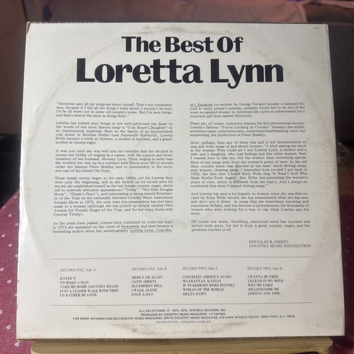 Loretta Lynn "THE BEST OF" 1976 vg/vg - Picture 2 of 3