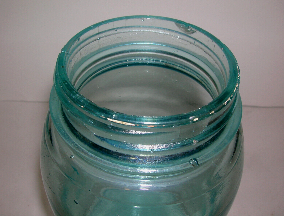 Atlas Strong Shoulder Blue Mason Glass Jar Quart NOT NUMBERED Air