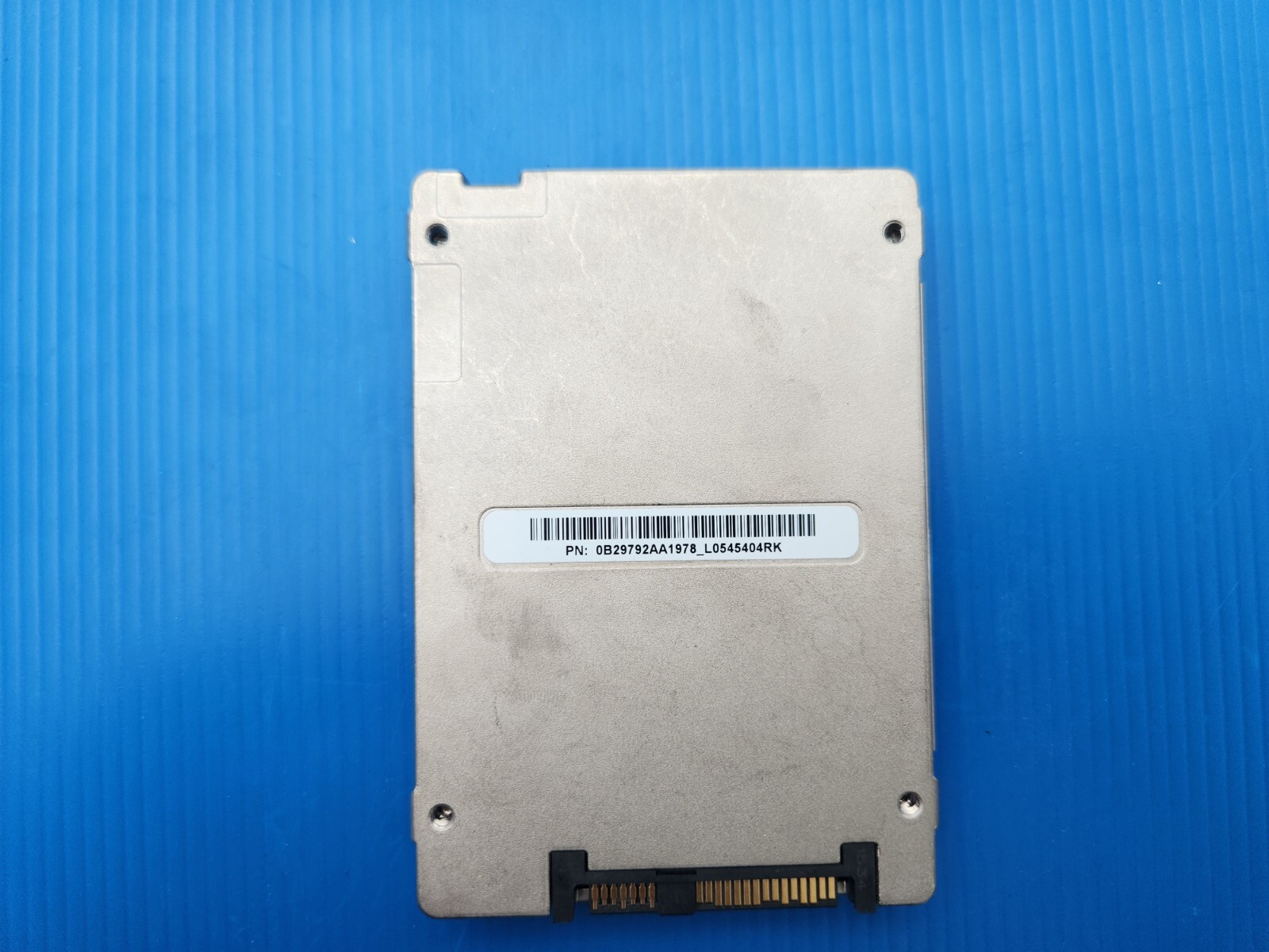 118000045-01 EMC/ HGST 800GB SAS 12Gbps MLC 2.5'' SSD HUSMM1680ASS201 ...