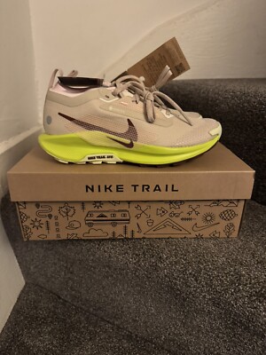 Nike Pegasus Trail 5 Gore-Tex - Damen Laufschuh Gr. 5,5 UK - EURO 39
