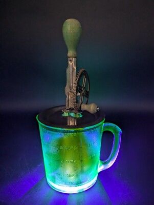 URANIUM GLASS 4 CUP PITCHER WITH A&J HAND MIXER MEASURING CUP EGG BEATER