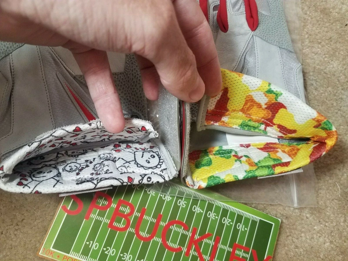 Cardboard Gloves For Felipe Alou Mis Clases Locas, 53 OFF