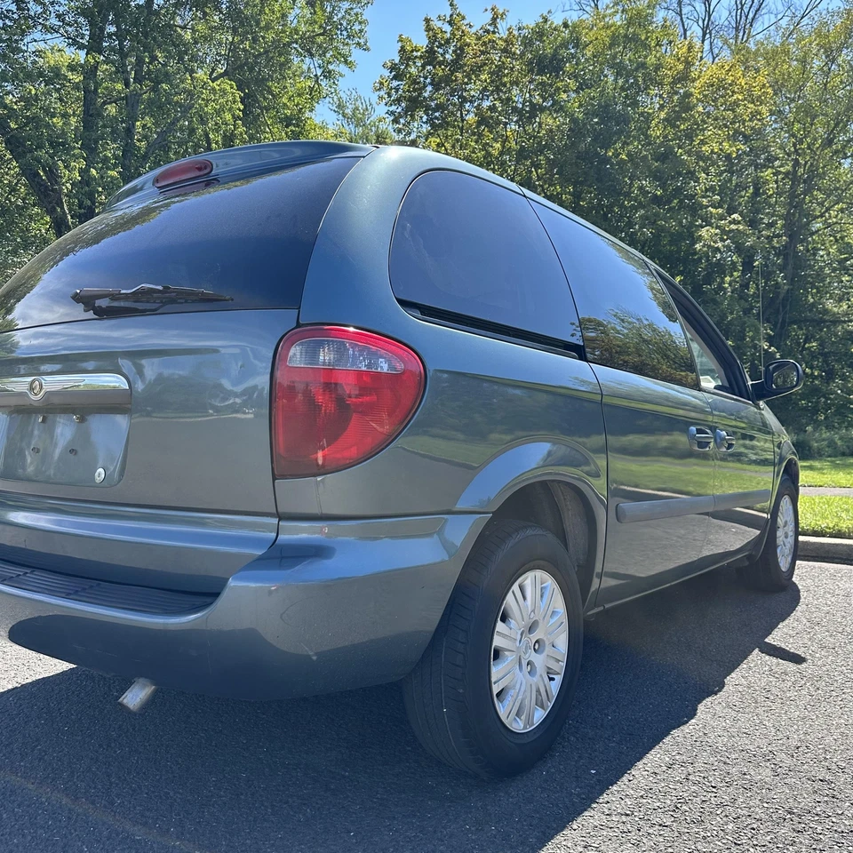 Chrysler Town & Country 2006 poco millaje 66 k único dueño Carfax Pacifica limpio Foto 4 de 4