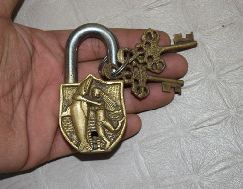 Brass Padlock With 02 Keys Girl Holding Dolphin Handmade Engraving Lock GK524 - Picture 11 of 11