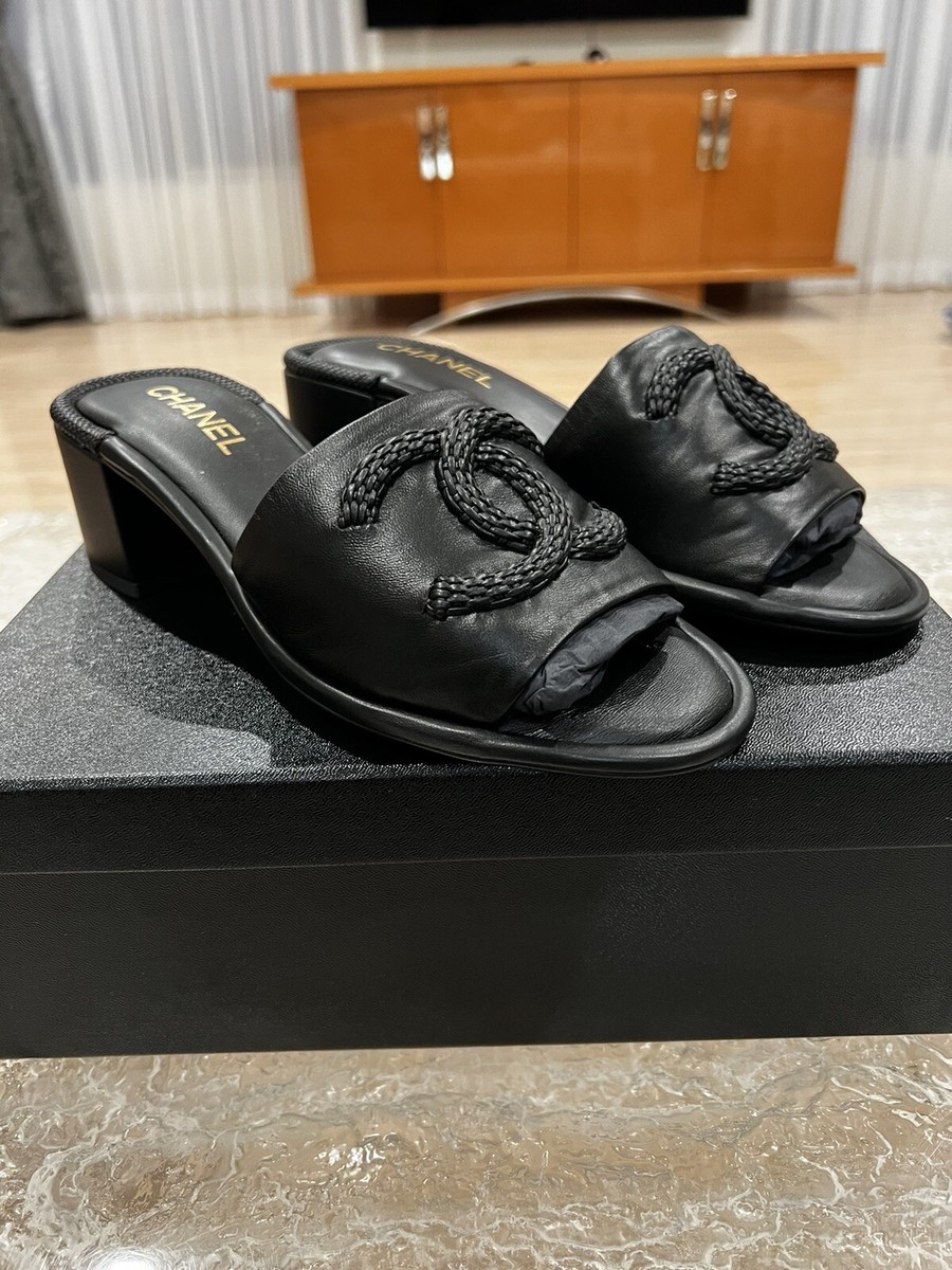CHANEL ブラックレザー ミュール Authentic Chanel Lambskin Leather Mules with Braided CC Size 41 | eBay