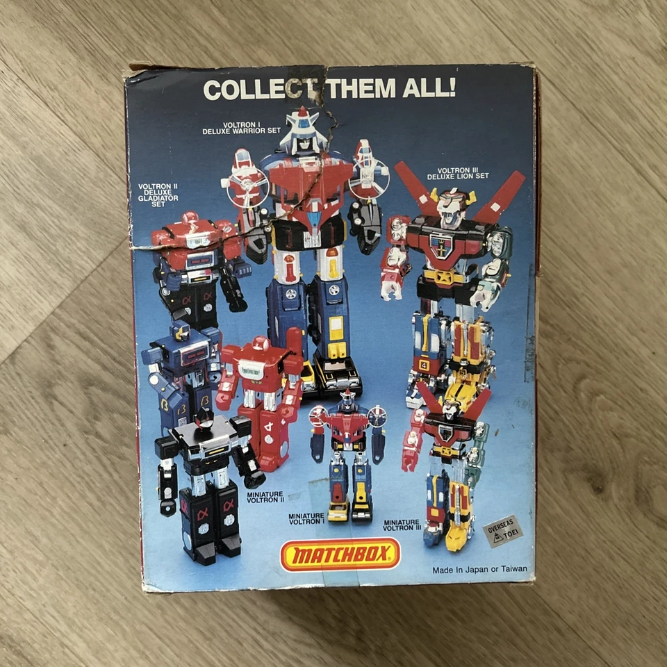 1984 MATCHBOX VOLTRON II RED MINIATURE GLADIATOR SPACE ROBOT - IN BOX - Image 2 of 4