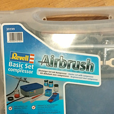 Revell Airbrush Basic Set mit Kompressor, Einsteiger-Set (39199)