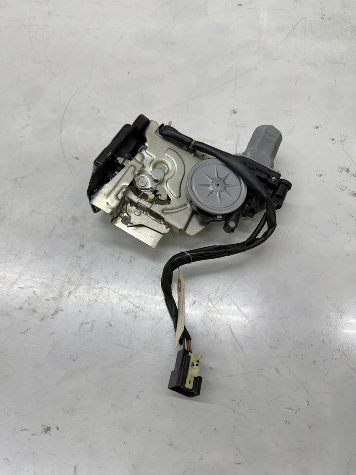 Оригинальный привод защелки замка задней крышки багажника для Ford Expedition 2015-2017 годов выпуска - Изображение 3 из 4