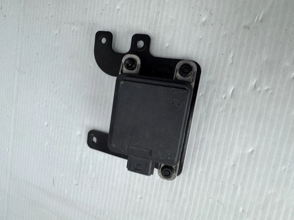 OEM 2021-2023 Hyundai Santa Fe Cruise Control Distance Sensor Radar 99110-S1500 - Image 3 of 4