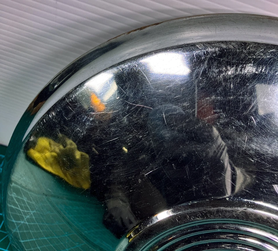 Pontiac Streamliner 1947 1948 cupé Chief Star Chief tapacubos plato para perros Foto 3 de 4