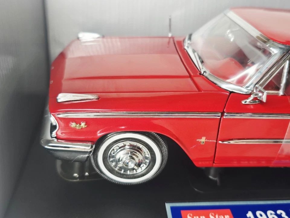 Sun Star - 1963 年福特银河 500 红色 - 1: 18 压铸 - 无盒 — 第 3/4 张图片