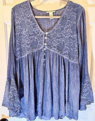 Indigo Thread Co. Women s Blue Lace Yoke V-Neck Button Front Bell Sleeve Blouse 