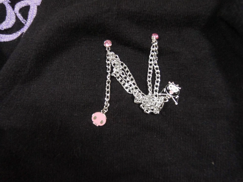 Cardigã Kuromi Suéter Feminino Pequeno Preto Tamanho Grande Hello Kitty Forever 21 Malha - Imagem 4 de 4