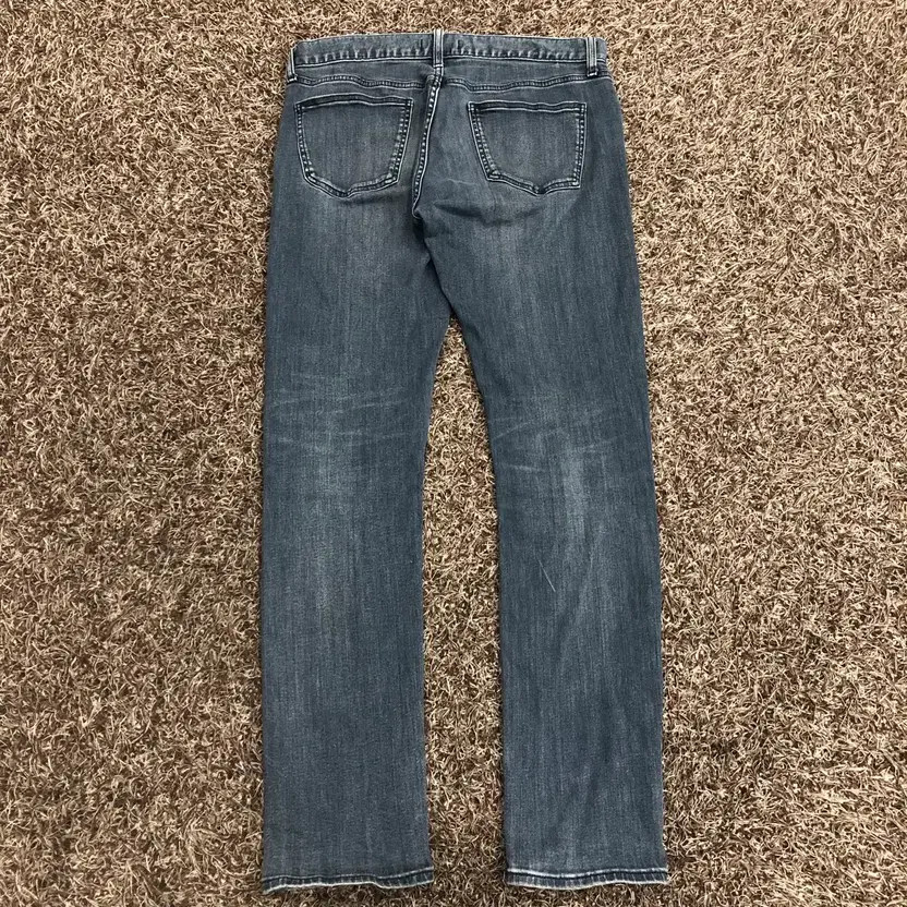 Uniqlo 34 Denim Shorts - Vintage Style, Excellent Condition thumbnail 7