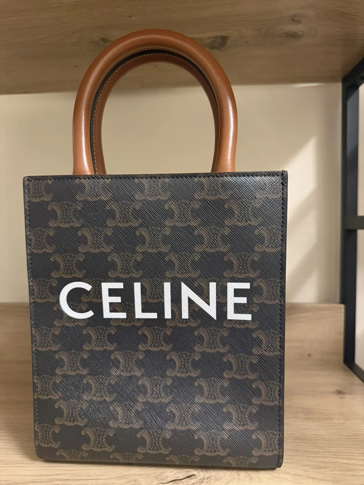CELINE Mini Vertical Cabas in Triomphe Canvas. Excellent Condition, photo 2 of 5
