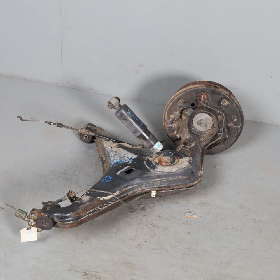 1992-1995 Volkswagen Eurovan Right Rear Trailing Control Arm 701501403F OEM Used - Image 4 of 4