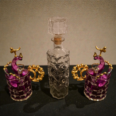 Decanter Clear Cut Glass Quilted Pattern Whiskey Bourbon w/ Cork Stopper Vintage