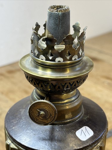 n° 11 Outil ANCIENNE LAMPE A HUILE Décorée - Afbeelding 2 van 13