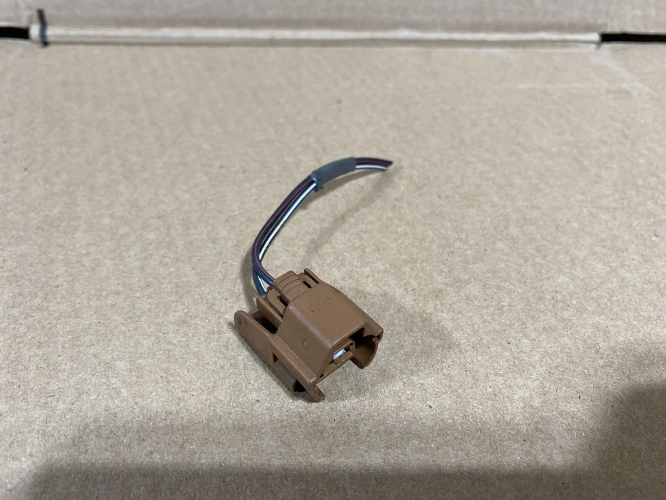 Оригинальный разъем топливной форсунки Lexus IS300 GS300 SC300 GS430 LS430 SC430 Supra NA - Изображение 2 из 2